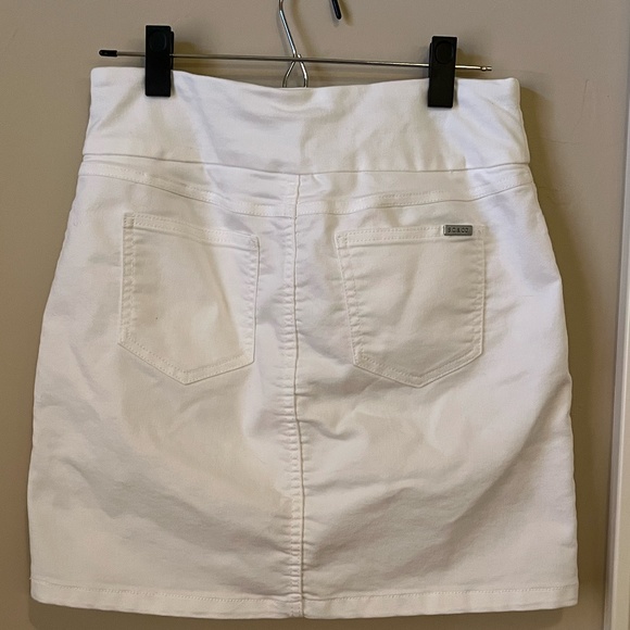 S.C. CO Skort - Picture 3 of 6